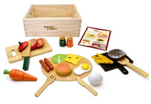 Load image into Gallery viewer, Full display with box featured in the woody puddy american food set